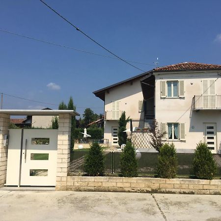Home Holiday "Da Mamma" Альба Екстер'єр фото